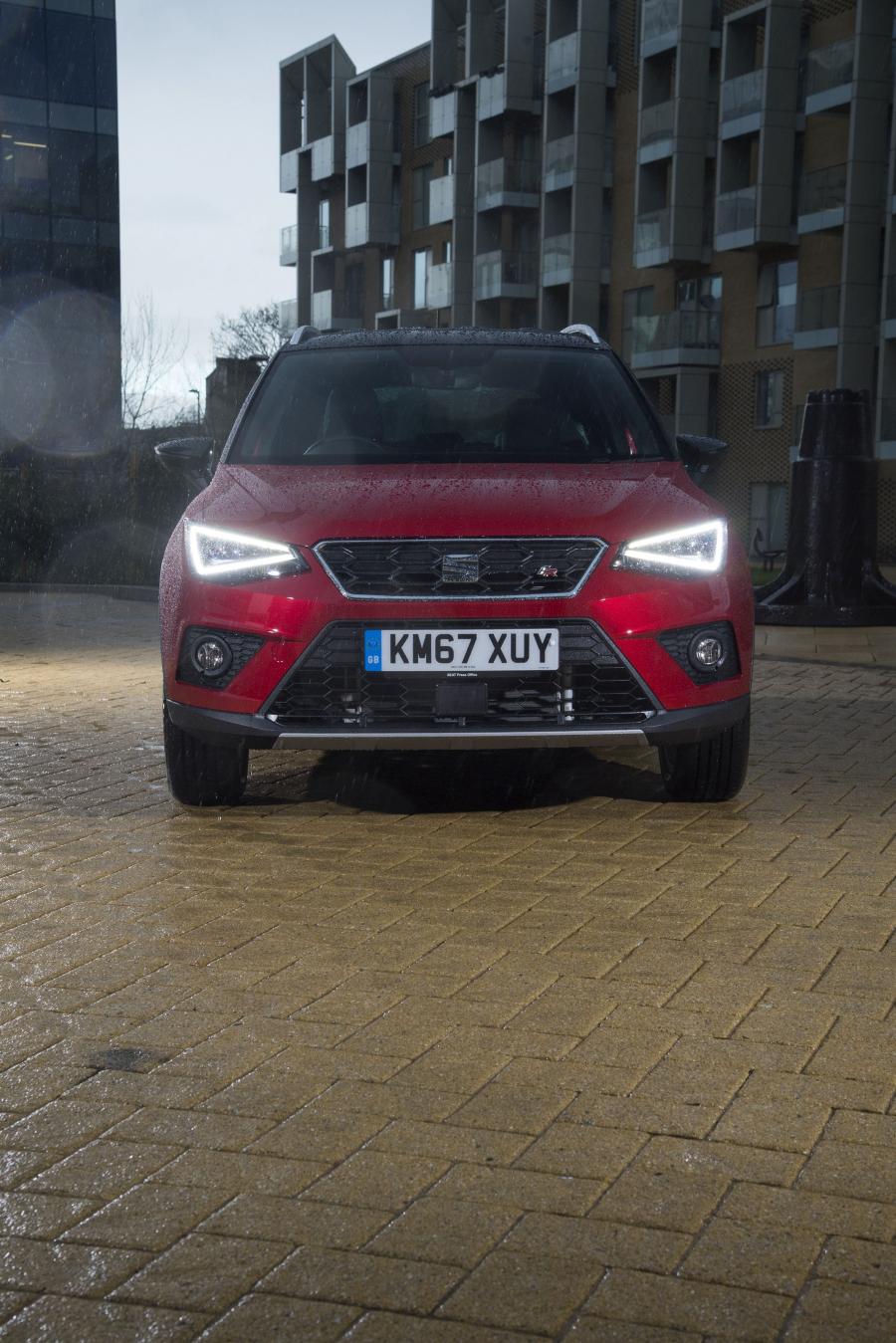  Seat Arona FR 2017 года  (UK) (фото 3 из 40)
